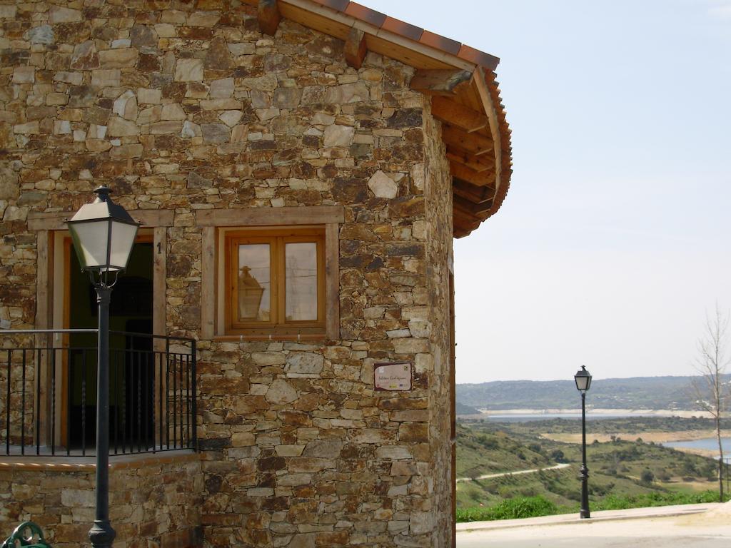 Los Camarotes Cervera de Buitrago エクステリア 写真