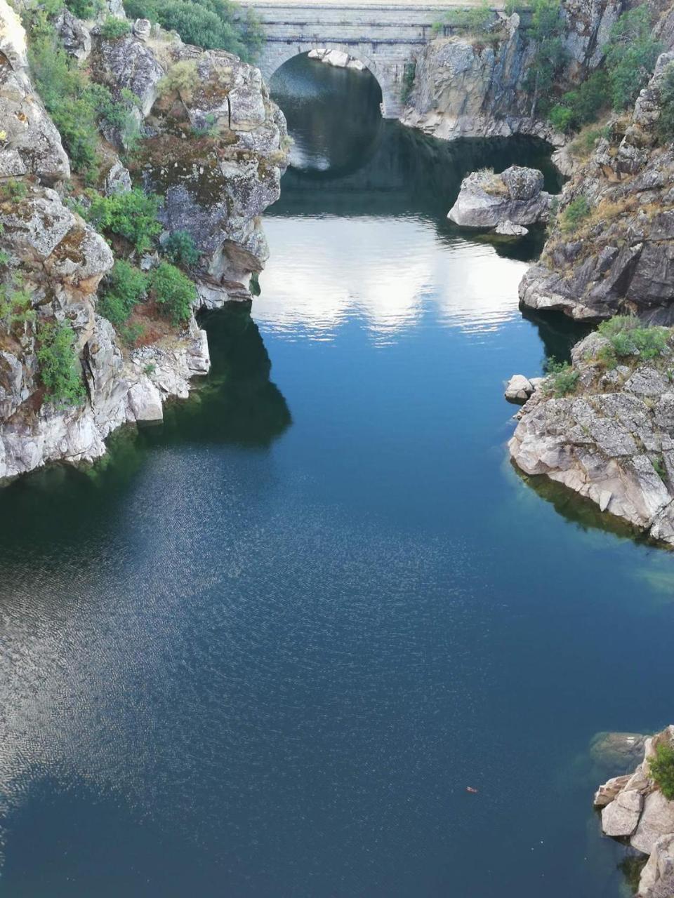 Los Camarotes Cervera de Buitrago エクステリア 写真